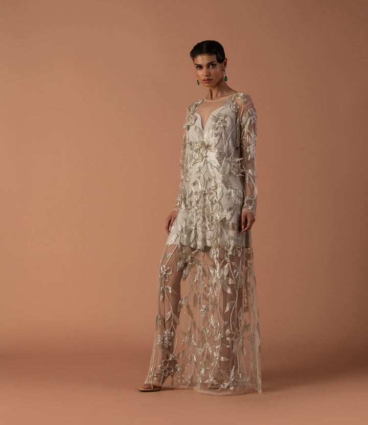 Iris Colum Gown With Floating 3D Flowers