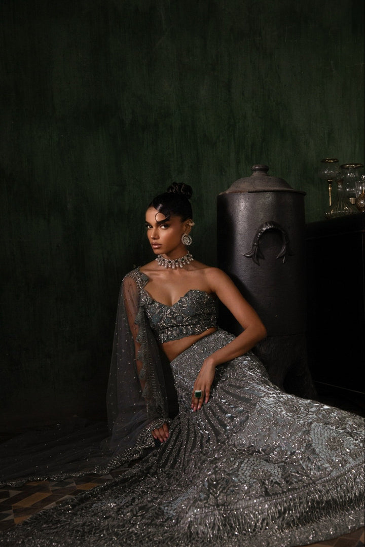 Green Grey Organza Lehenga With Threadwork Blouse And Tulle Dupatta