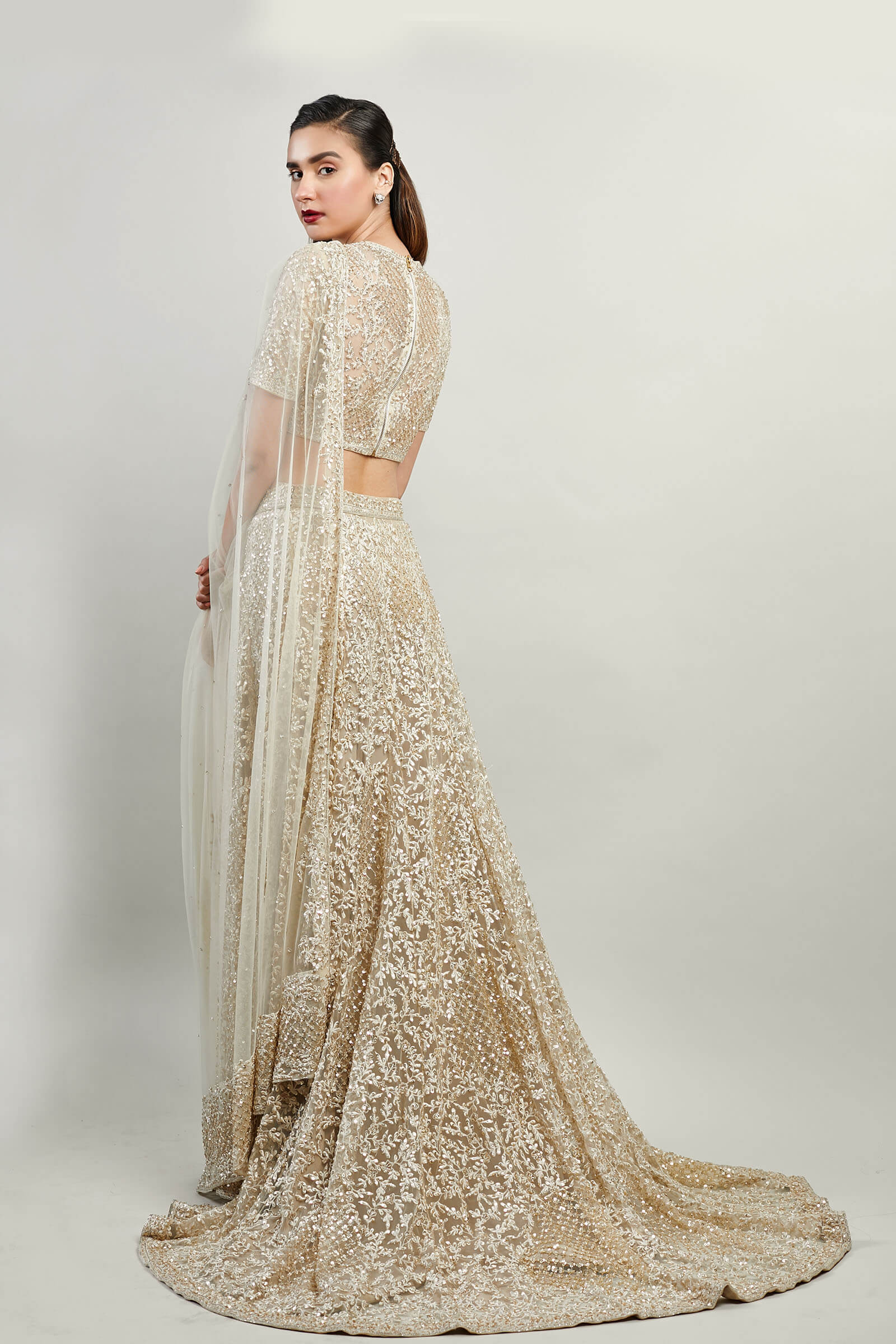 Buy Trail Cut Bridal Wear Sleeveless Plus Size Lehenga Choli Online for  Women in USA